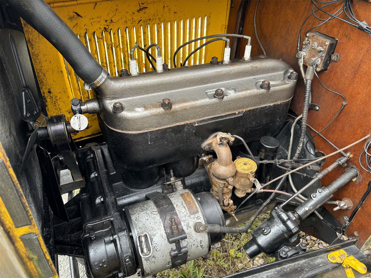 Dodge-brothers-Antique-1926-YELLOW-BLACK-3