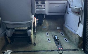 Dodge-caravan-se-rampvan-from-ims-1994-blue-11