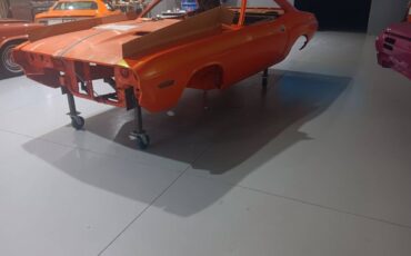 Dodge-challenger-1970-orange-5