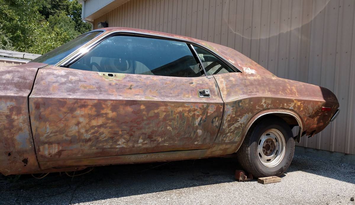 Dodge-challenger-1972-1