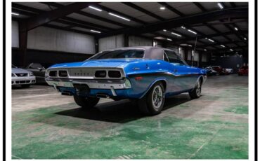 Dodge-challenger-1972-blue-1