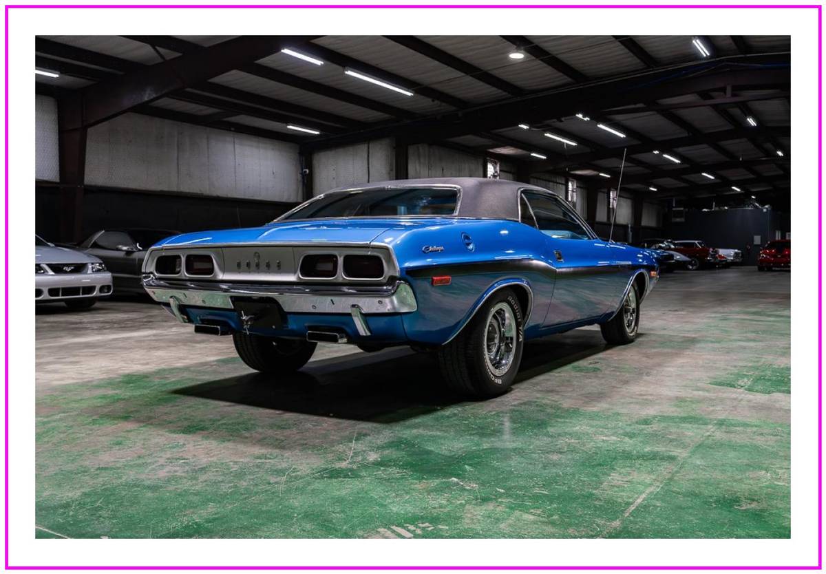 Dodge-challenger-1972-blue-10