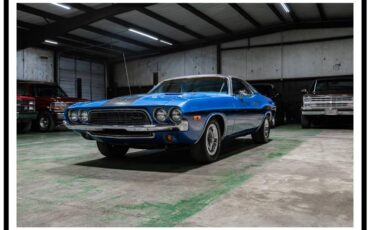 Dodge-challenger-1972-blue-15