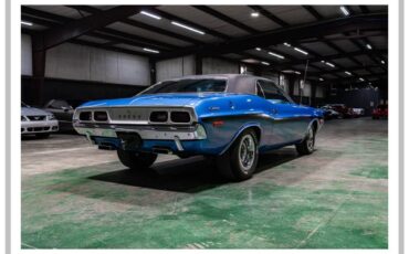 Dodge-challenger-1972-blue-20