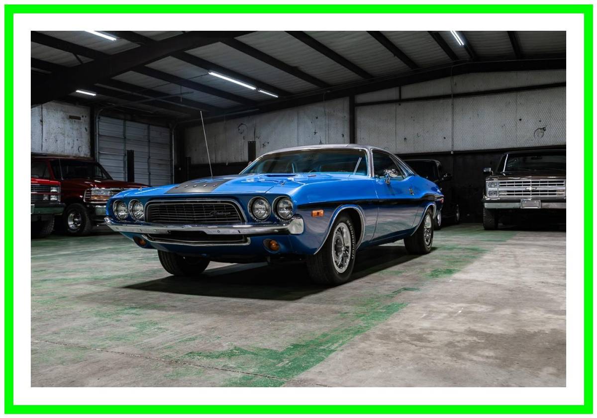 Dodge-challenger-1972-blue-28