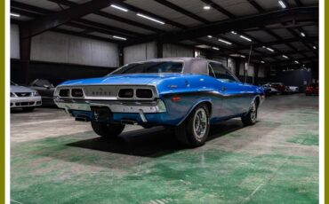 Dodge-challenger-1972-blue-33