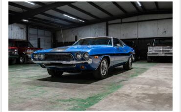Dodge-challenger-1972-blue-38