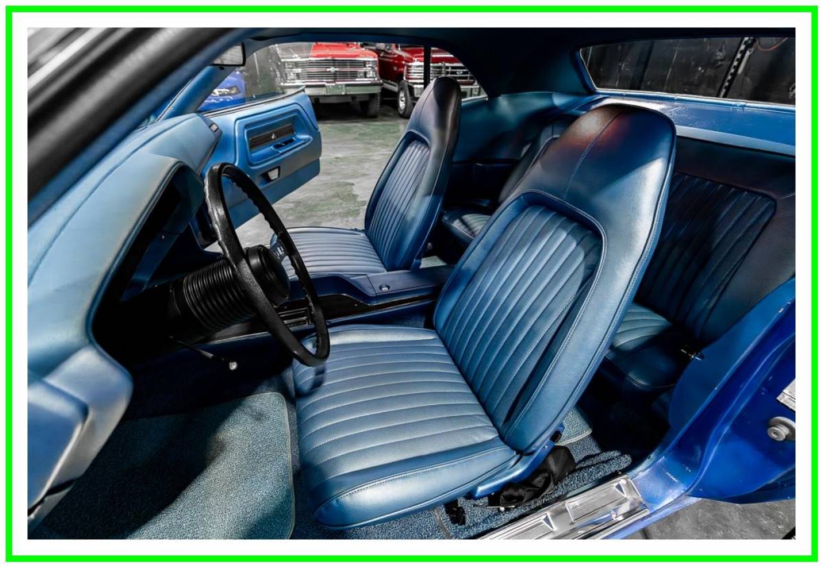 Dodge-challenger-1972-blue-40