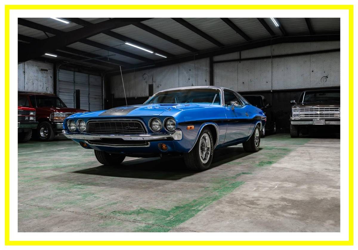 Dodge-challenger-1972-blue-42