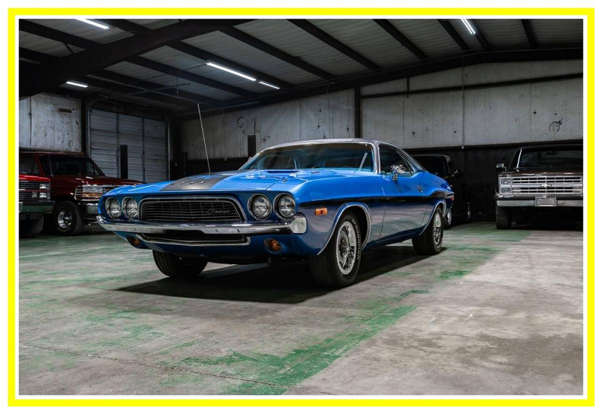 Dodge-challenger-1972-blue-46