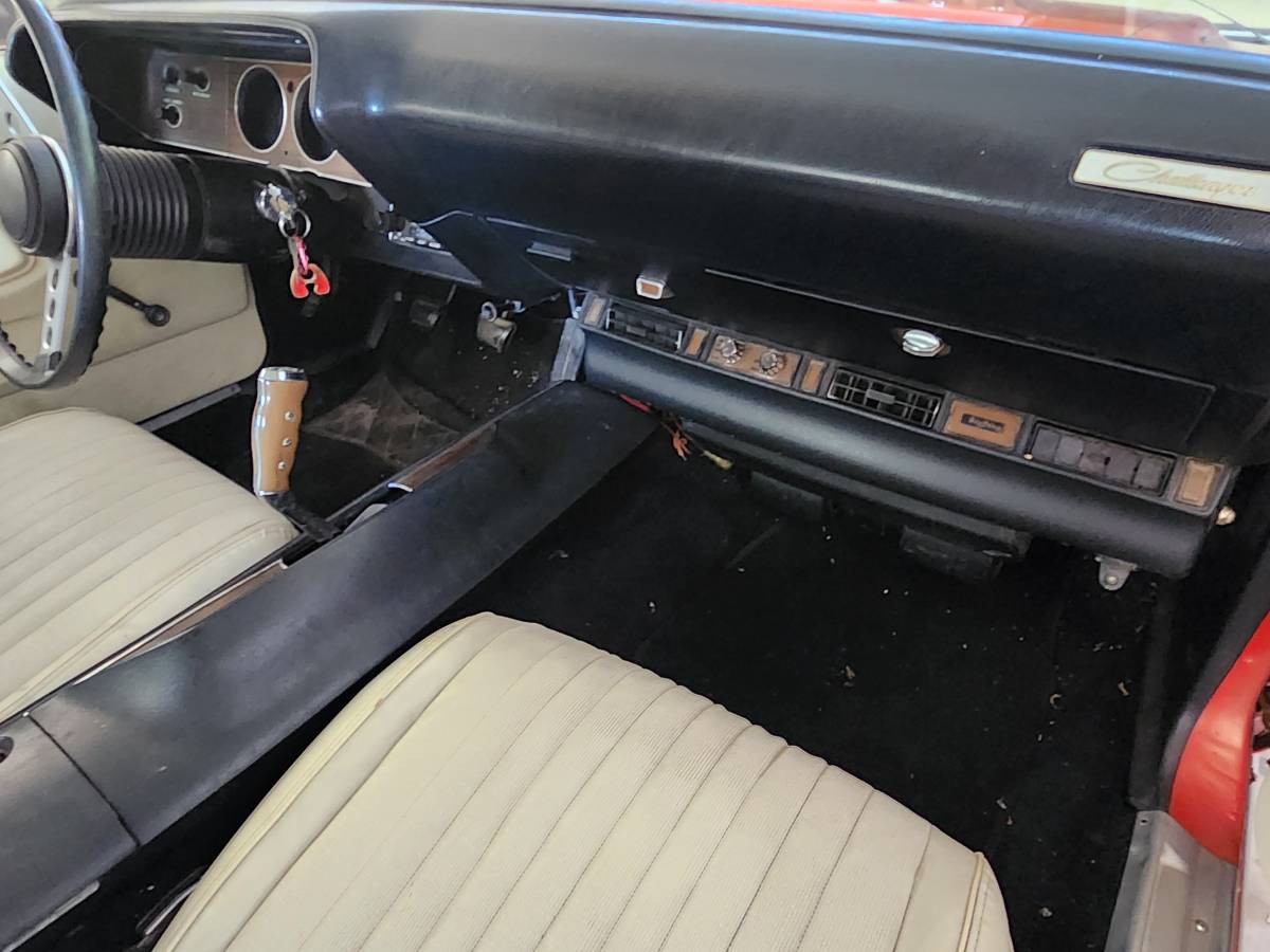Dodge-challenger-1973-2