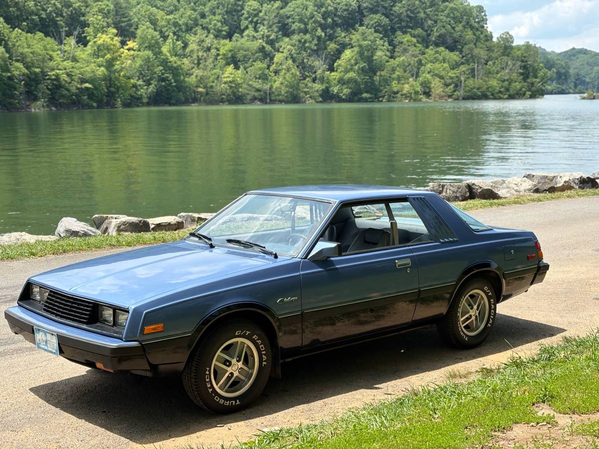 Dodge-challenger-1981-blue-5