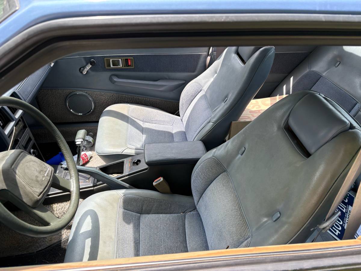 Dodge-challenger-1981-blue-6