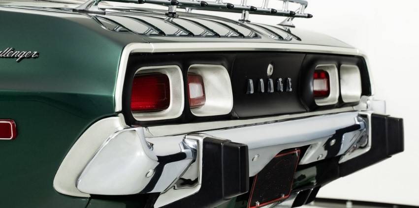 Dodge-challenger-rallye-1974-green-21