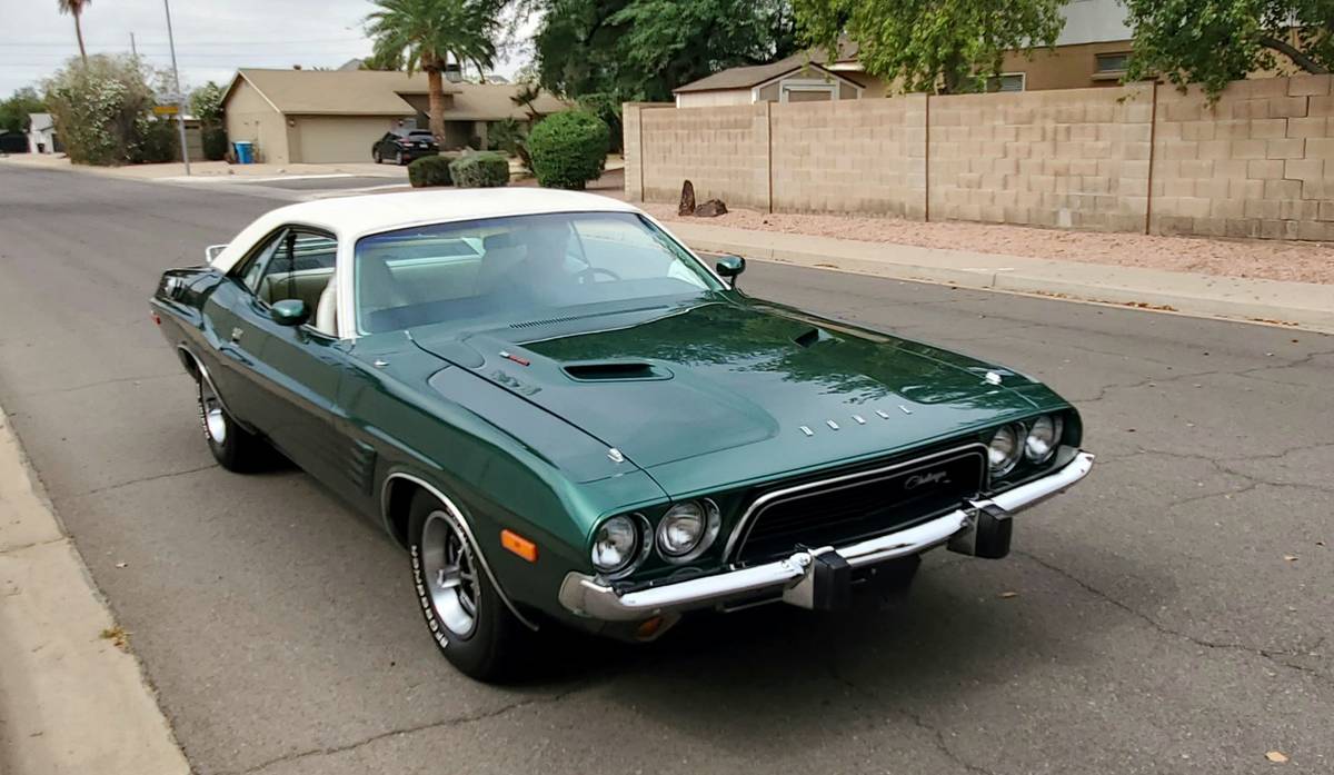 Dodge-challenger-rallye-1974-green-4