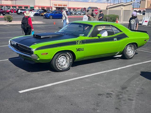 Dodge-challenger-rt-1970-red-11