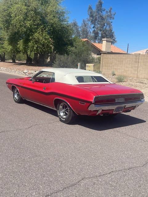 Dodge-challenger-rt-1970-red-3