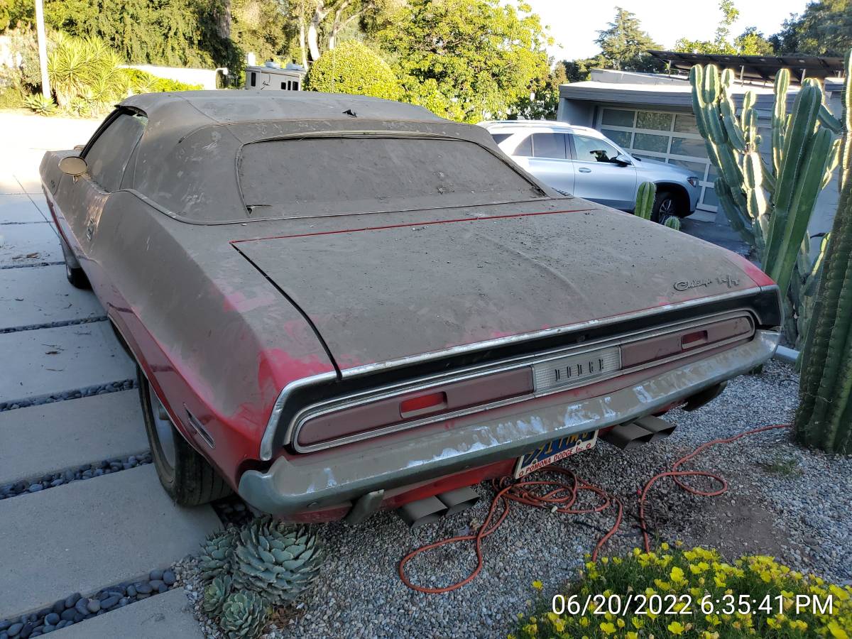 Dodge-challenger-rt-1970-red-7
