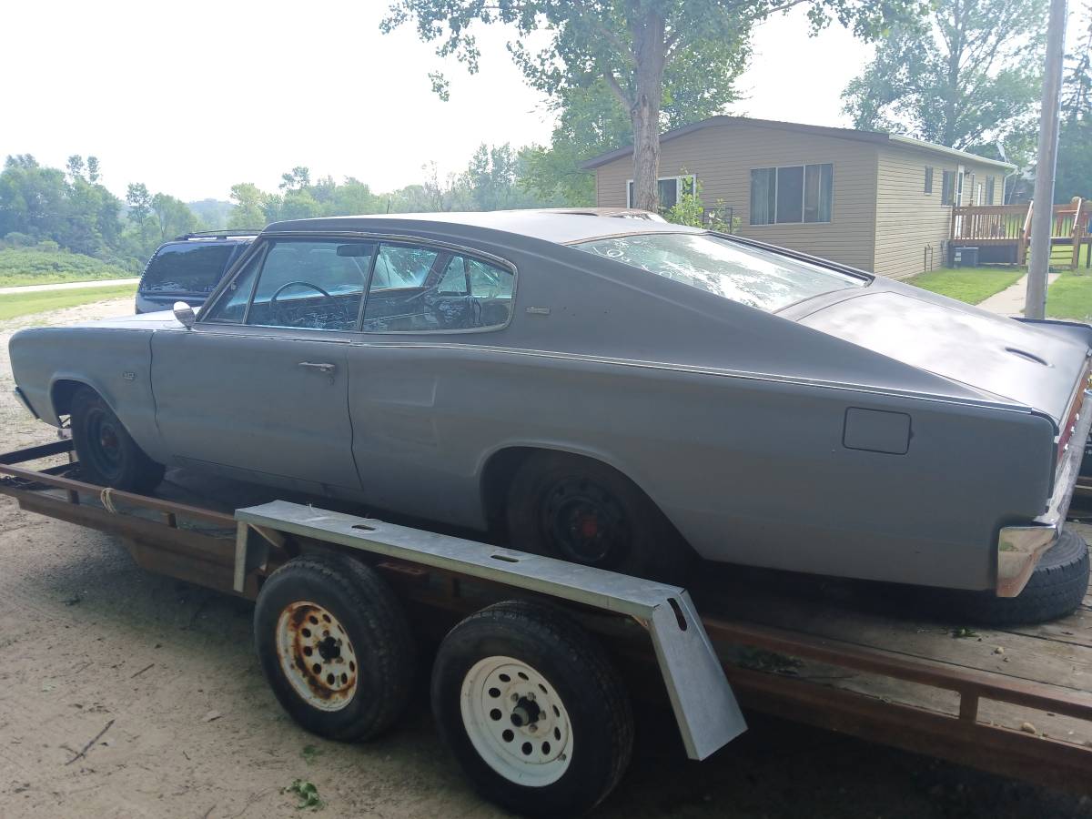 Dodge-charger-1966-custom-2