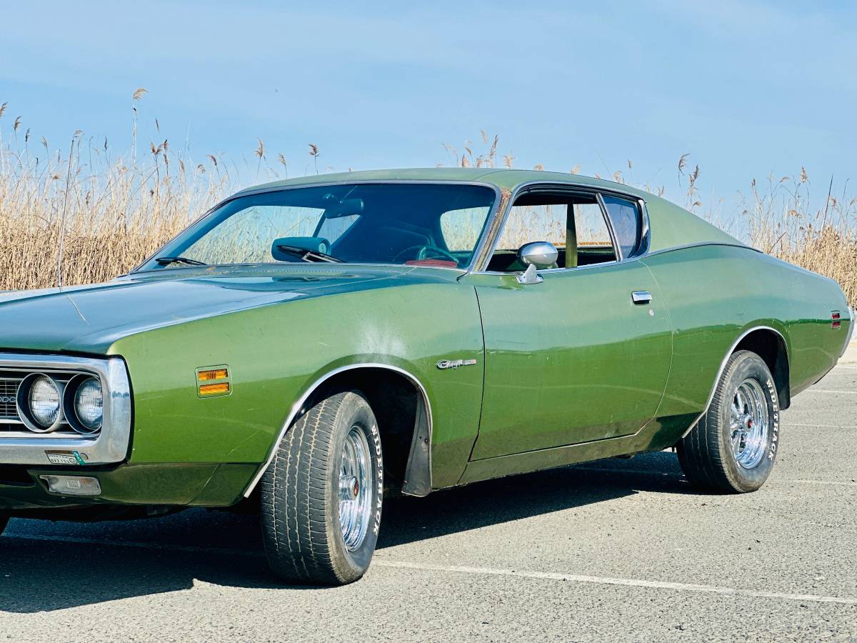Dodge-charger-1971-green-2