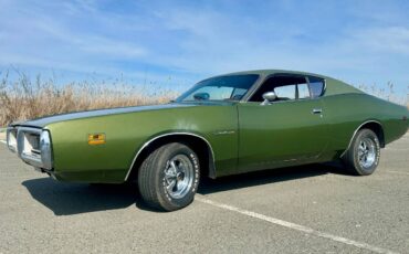 Dodge-charger-1971-green
