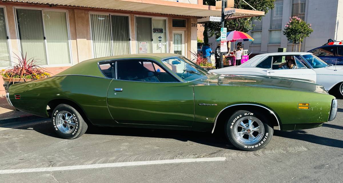 Dodge-charger-1971-green-6