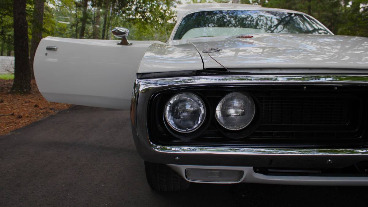 Dodge-charger-1973-white-16