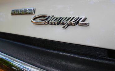 Dodge-charger-1973-white-21