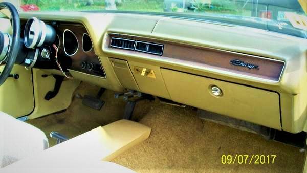 Dodge-charger-rallye-1972-brown-13
