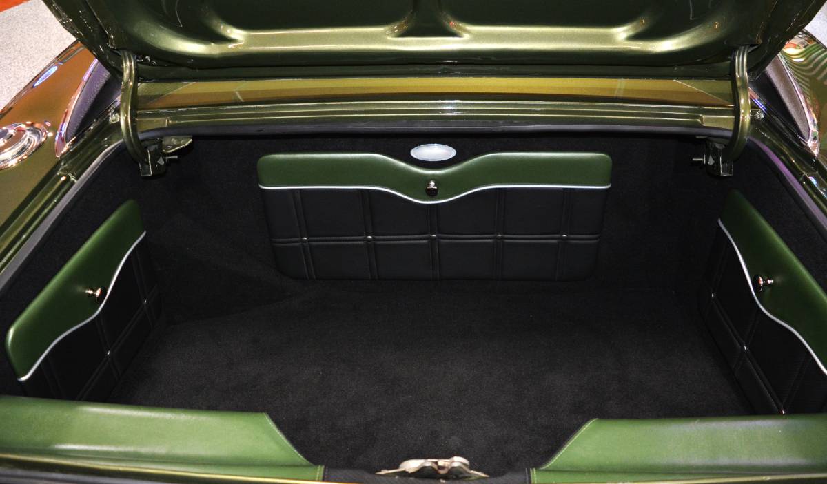 Dodge-charger-rt-1969-green-12