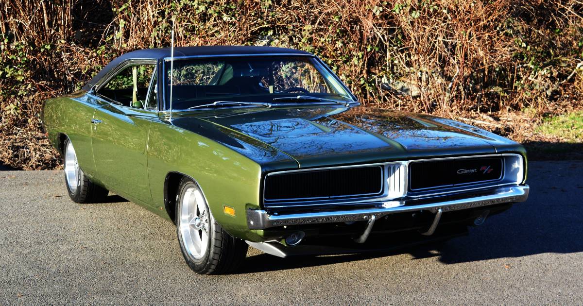 Dodge-charger-rt-1969-green-7