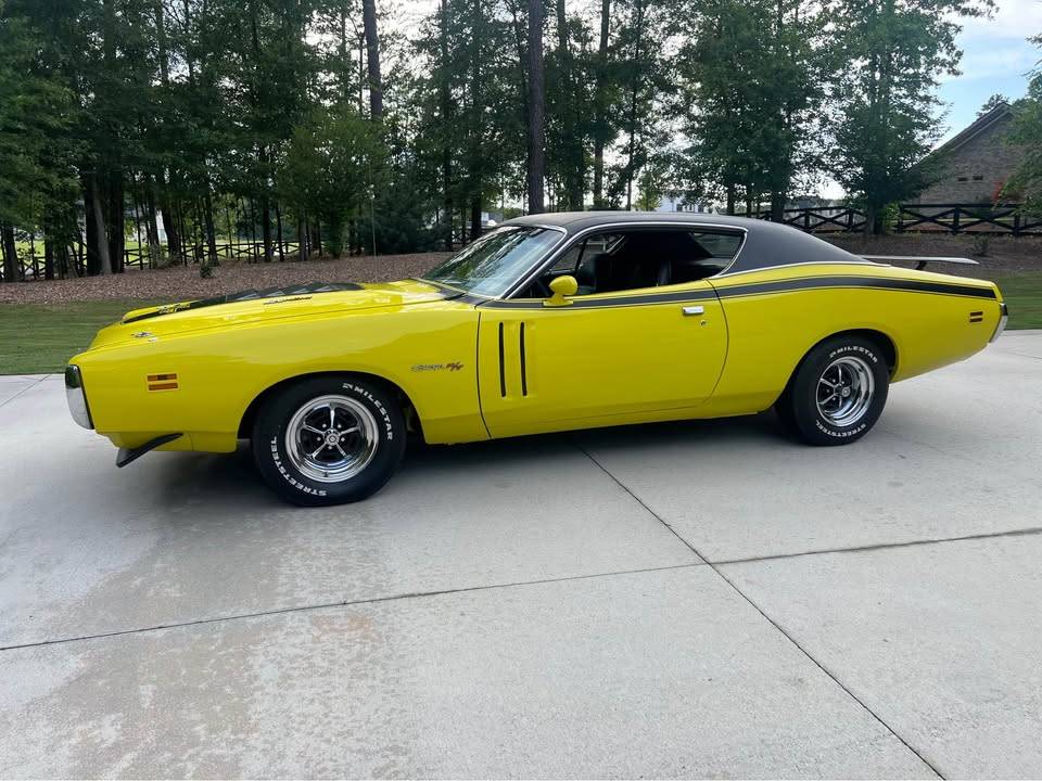Dodge-charger-rt-1971-10
