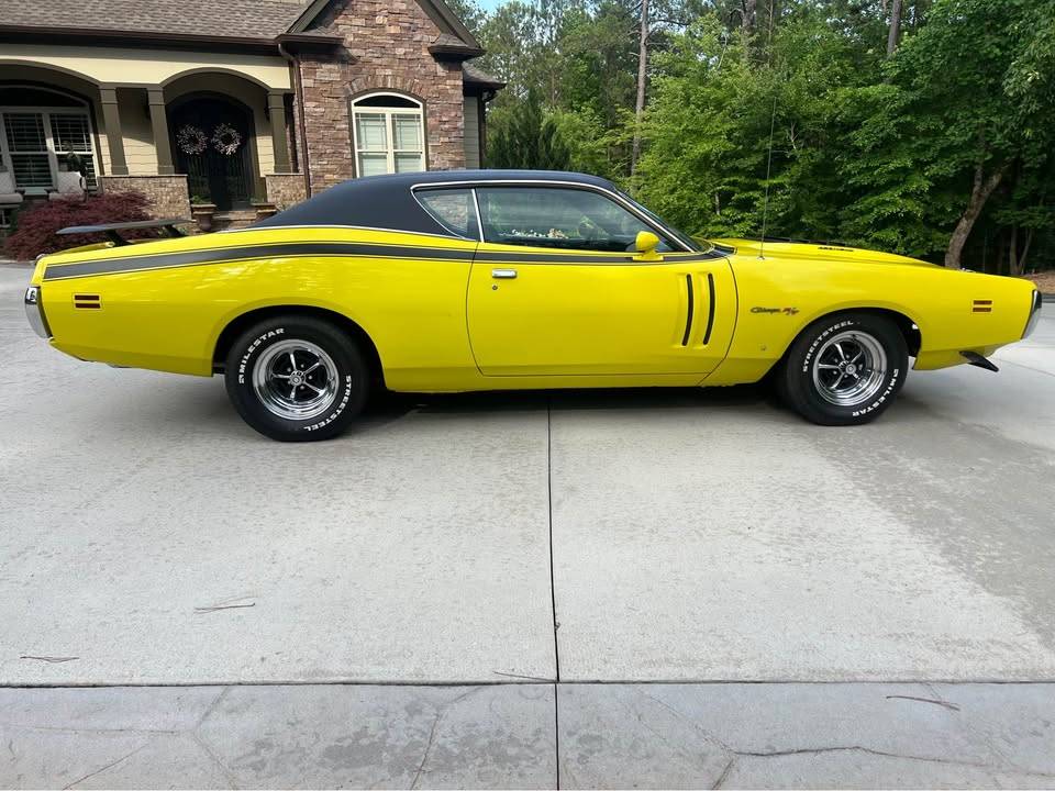 Dodge-charger-rt-1971-11