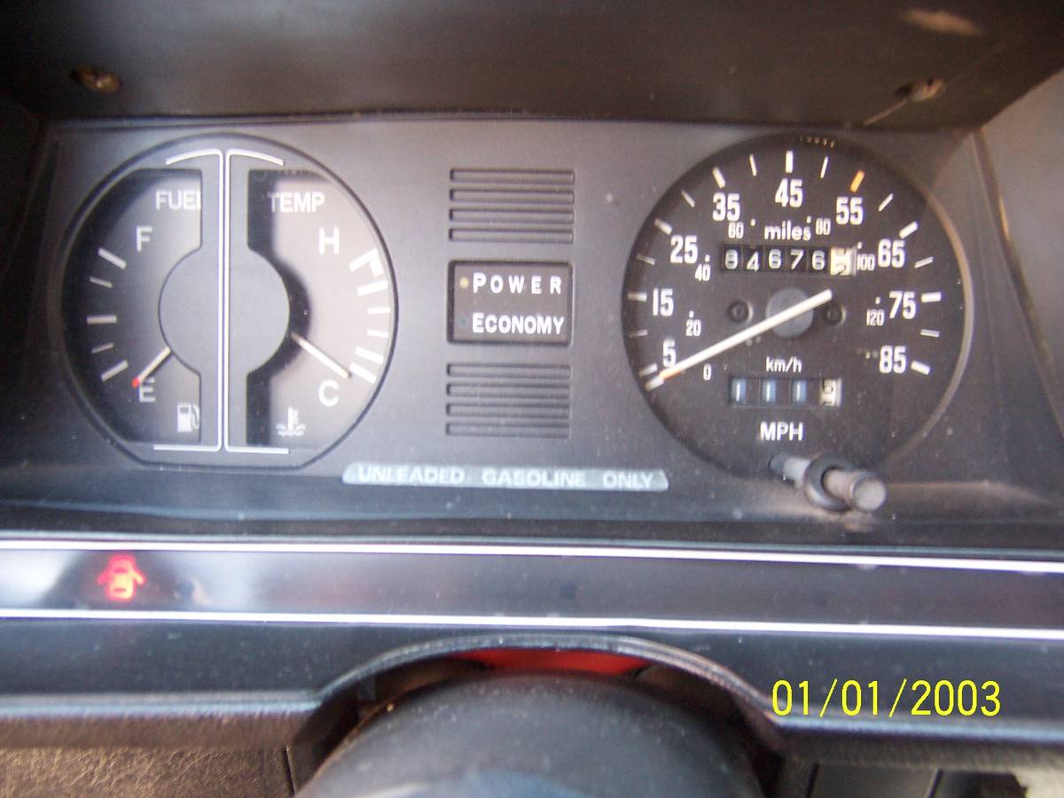 Dodge-colt-1980-orange-10