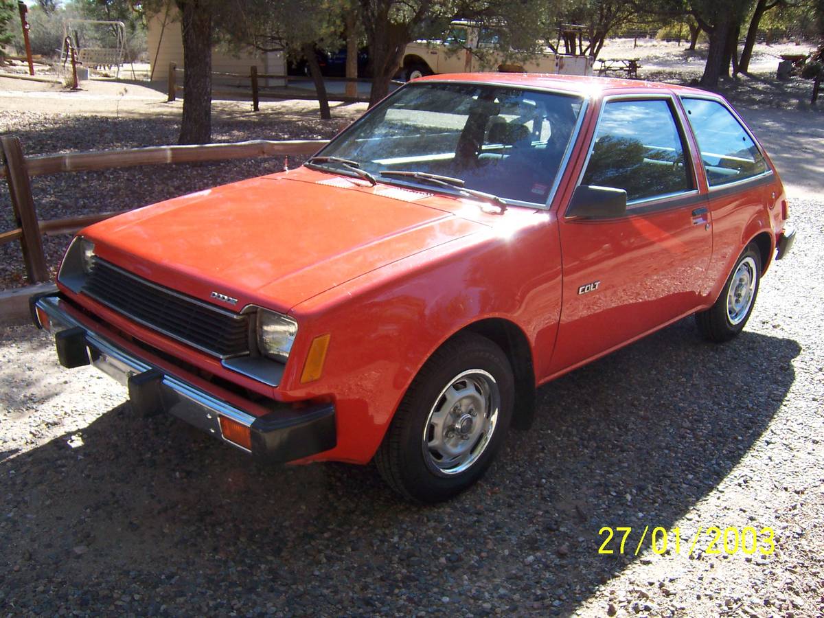 Dodge-colt-1980-orange-4