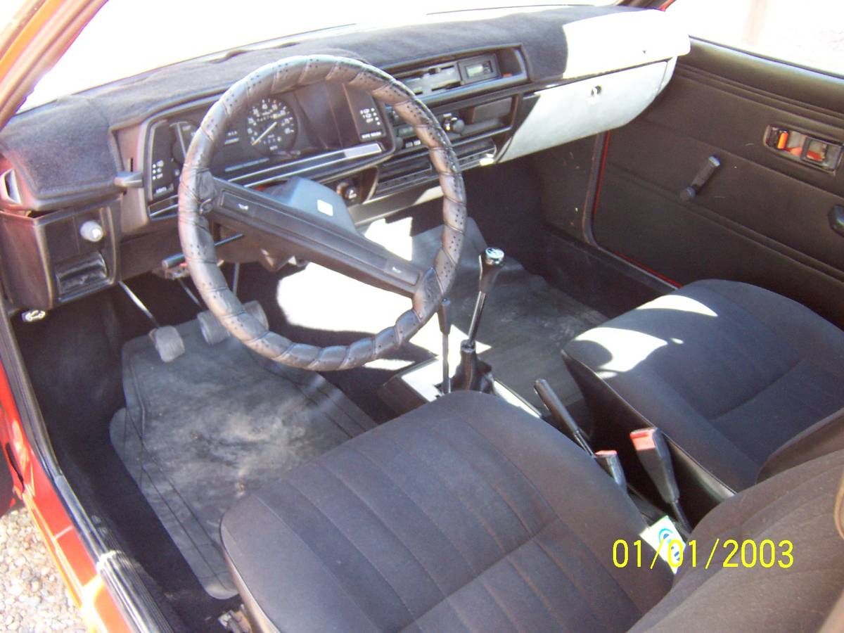 Dodge-colt-1980-orange-8