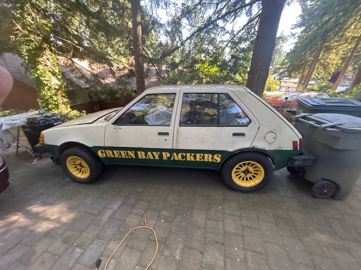 Dodge-colt-1984-grey-1