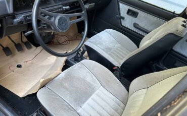 Dodge-colt-1984-grey-3