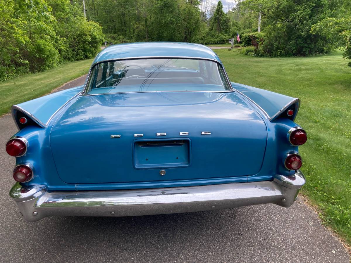 Dodge-coronet-1957-blue-4