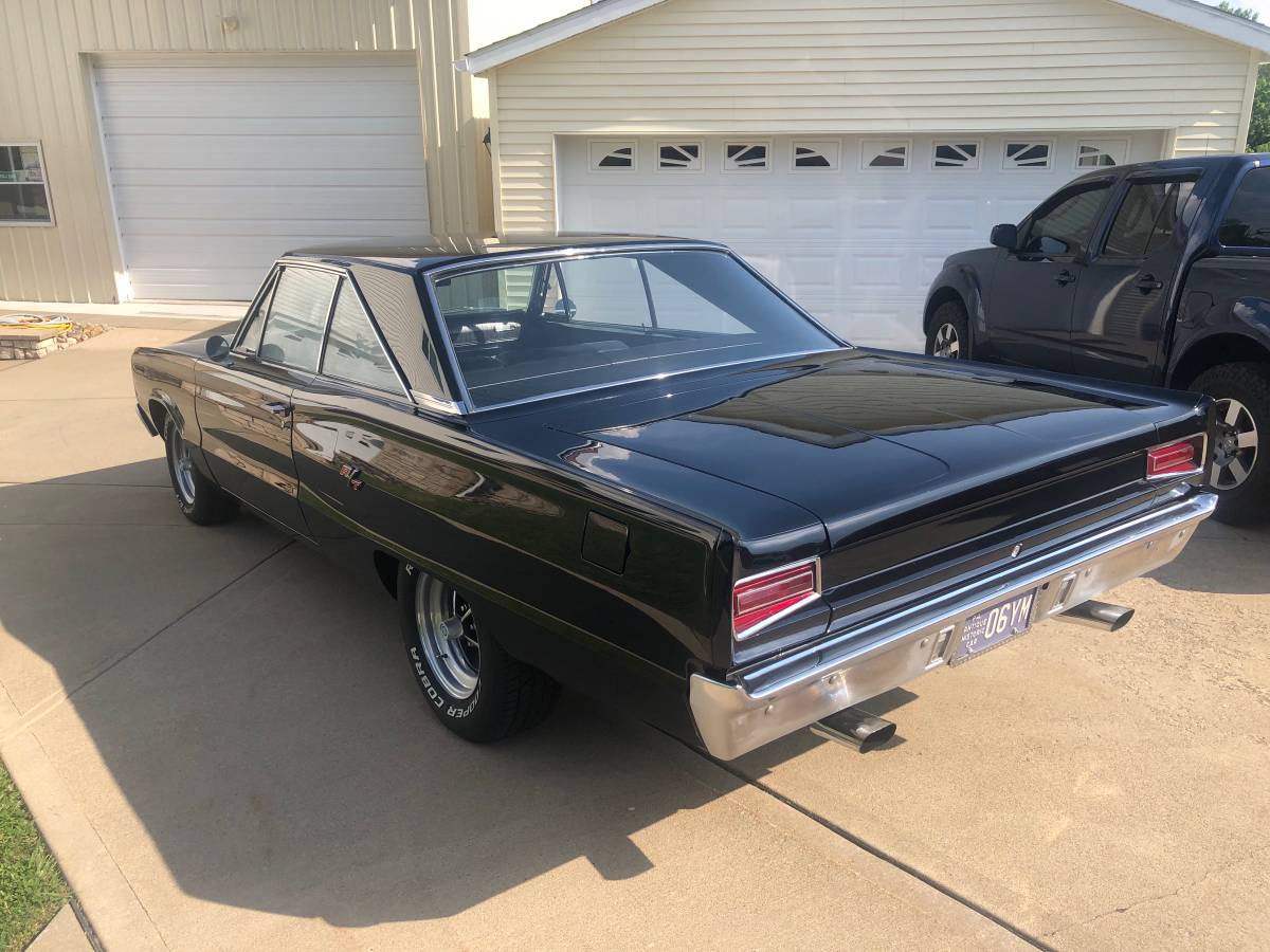 Dodge-coronet-1967-black-15