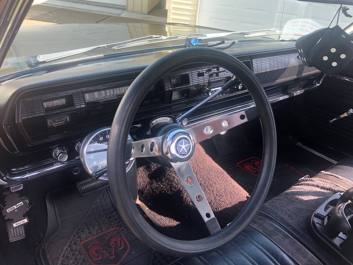 Dodge-coronet-1967-black-5