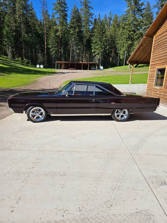 Dodge-coronet-rt-1967-custom-12