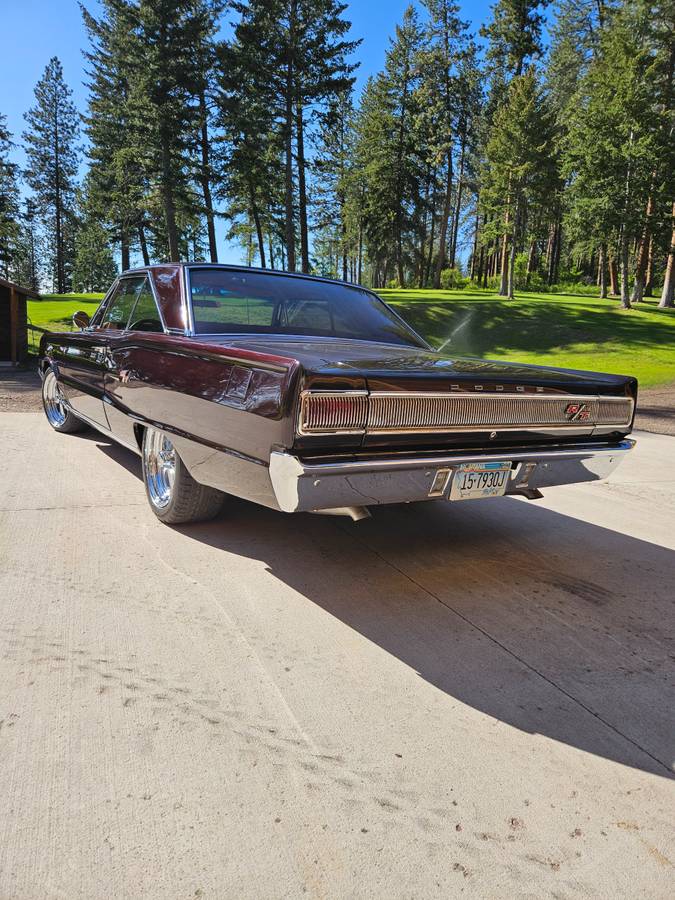 Dodge-coronet-rt-1967-custom-13
