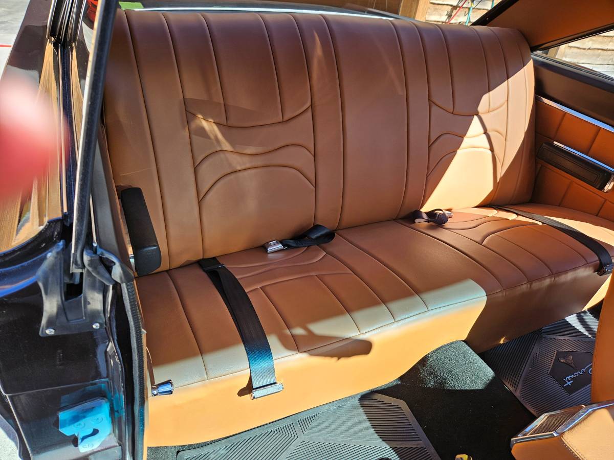 Dodge-coronet-rt-1967-custom-3