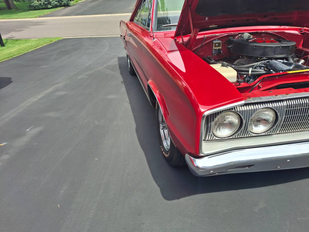 Dodge-coronet-rt-1967-red-1