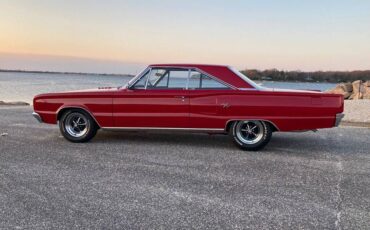 Dodge-coronet-rt-1967-red