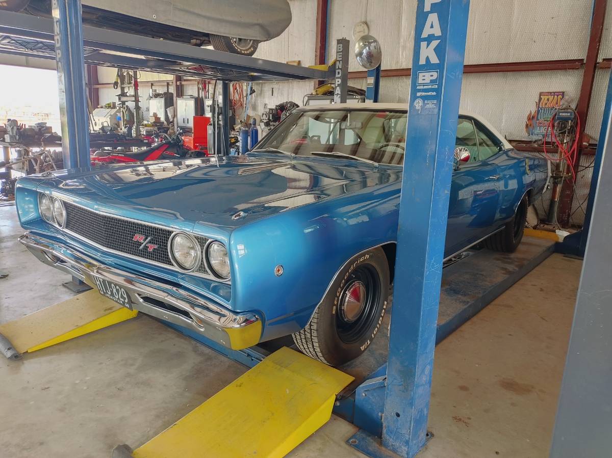 Dodge-coronet-rt-1968-16