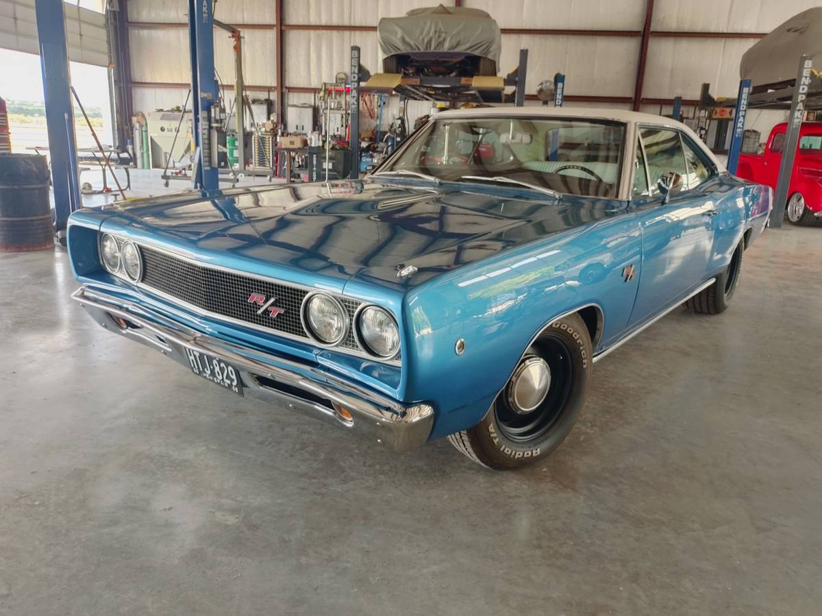 Dodge-coronet-rt-1968-4