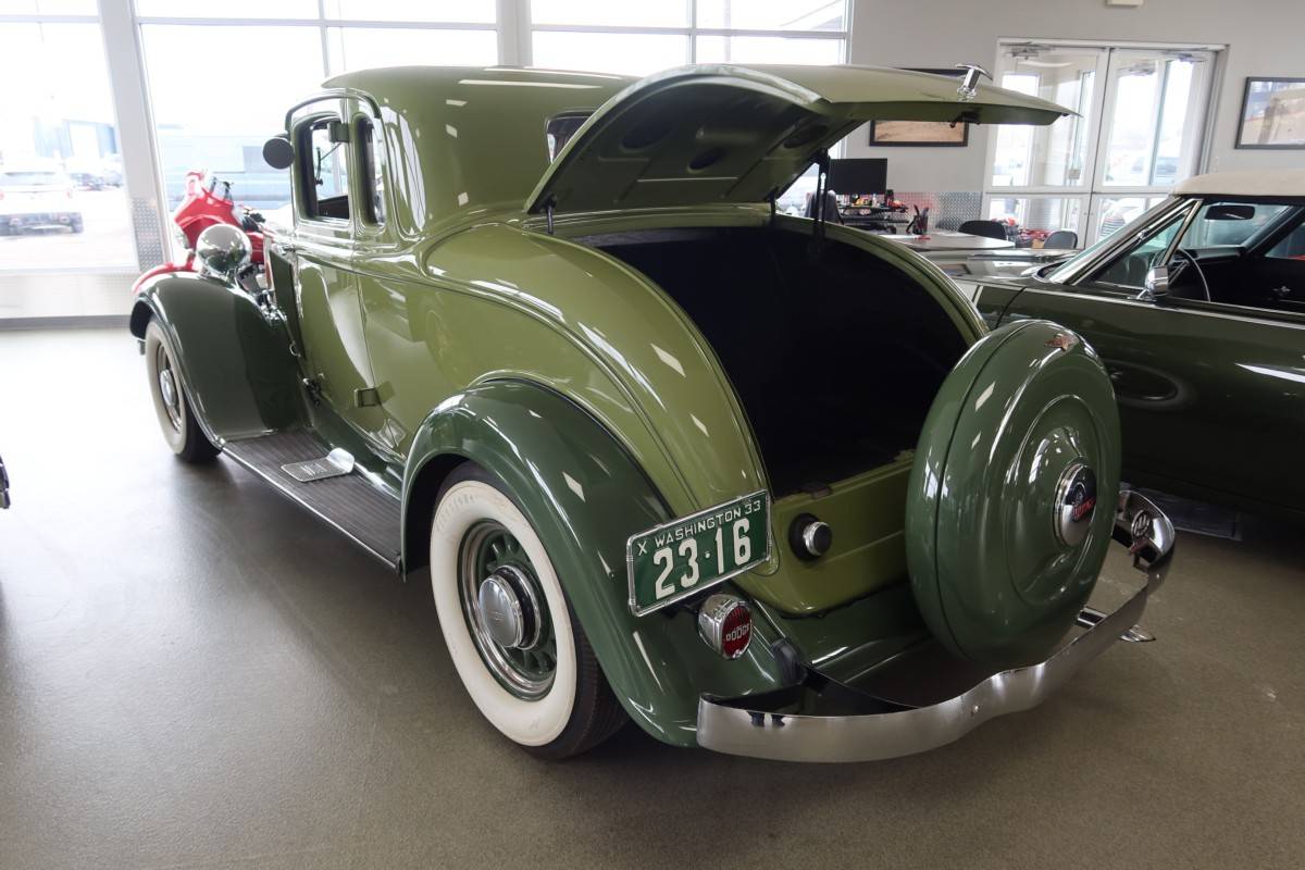 Dodge-coupe-1933-green-6
