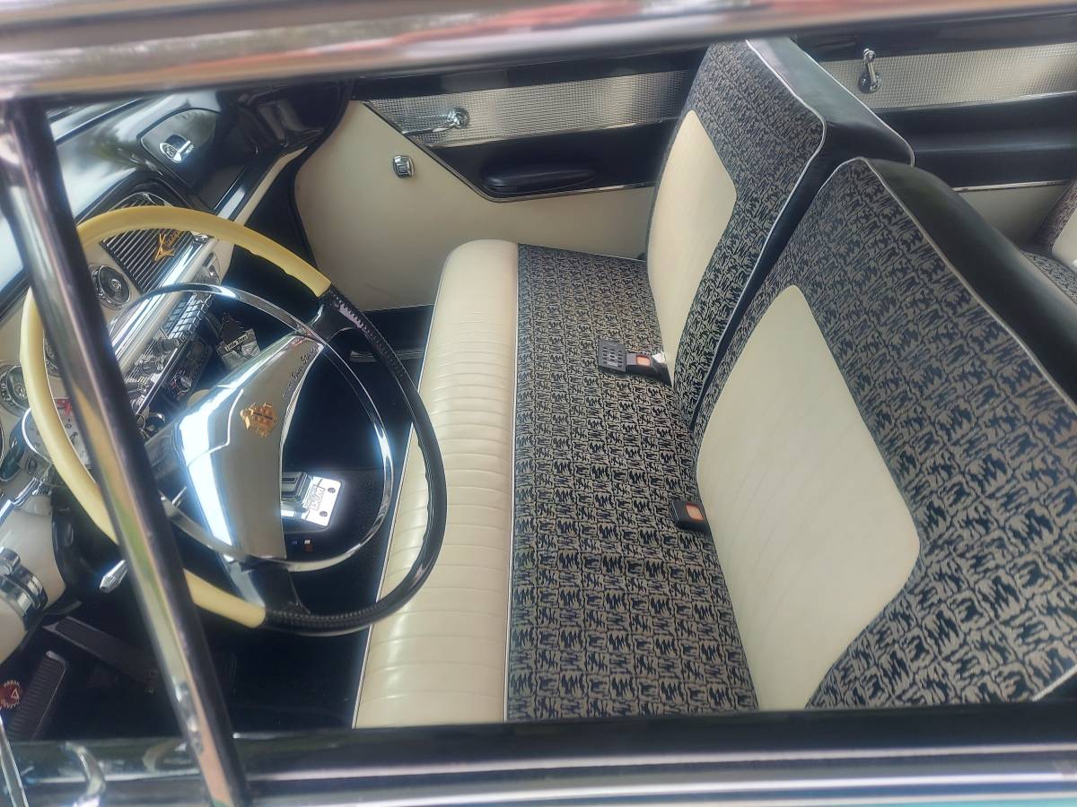 Dodge-custom-royal-1956-custom-5